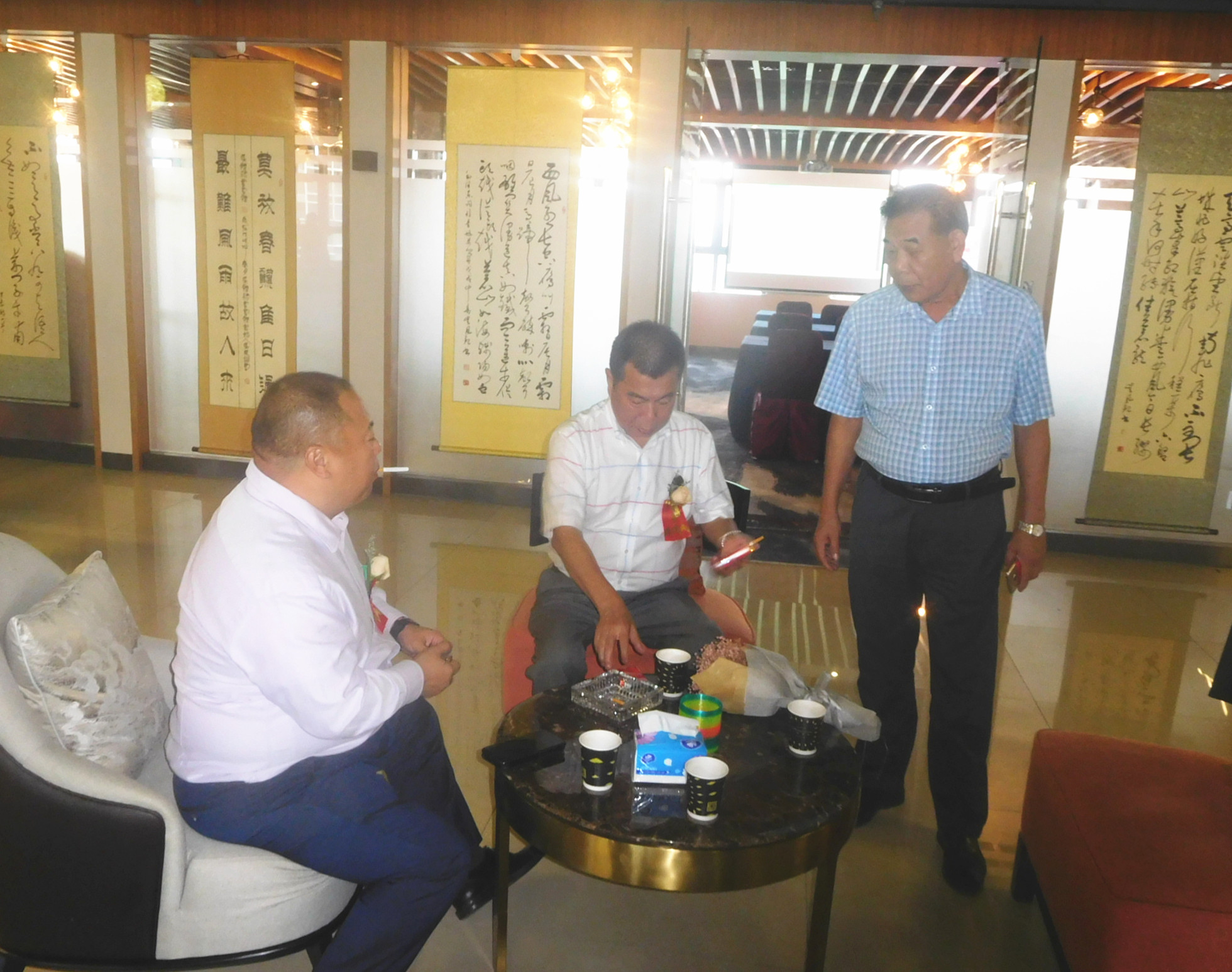 左起:吴长荣宗长 吴长阳宗长 吴家方宗长吴凤银宗长【友情提示】天下