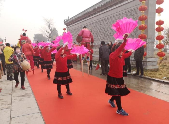 中国百家姓图腾展落户济南郭店虞山公园