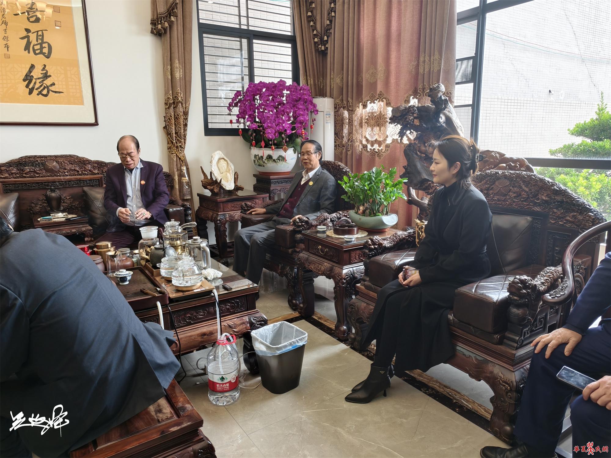 云霄吴会携手众多宗贤拜访世吴会主席吴汉龙 图3